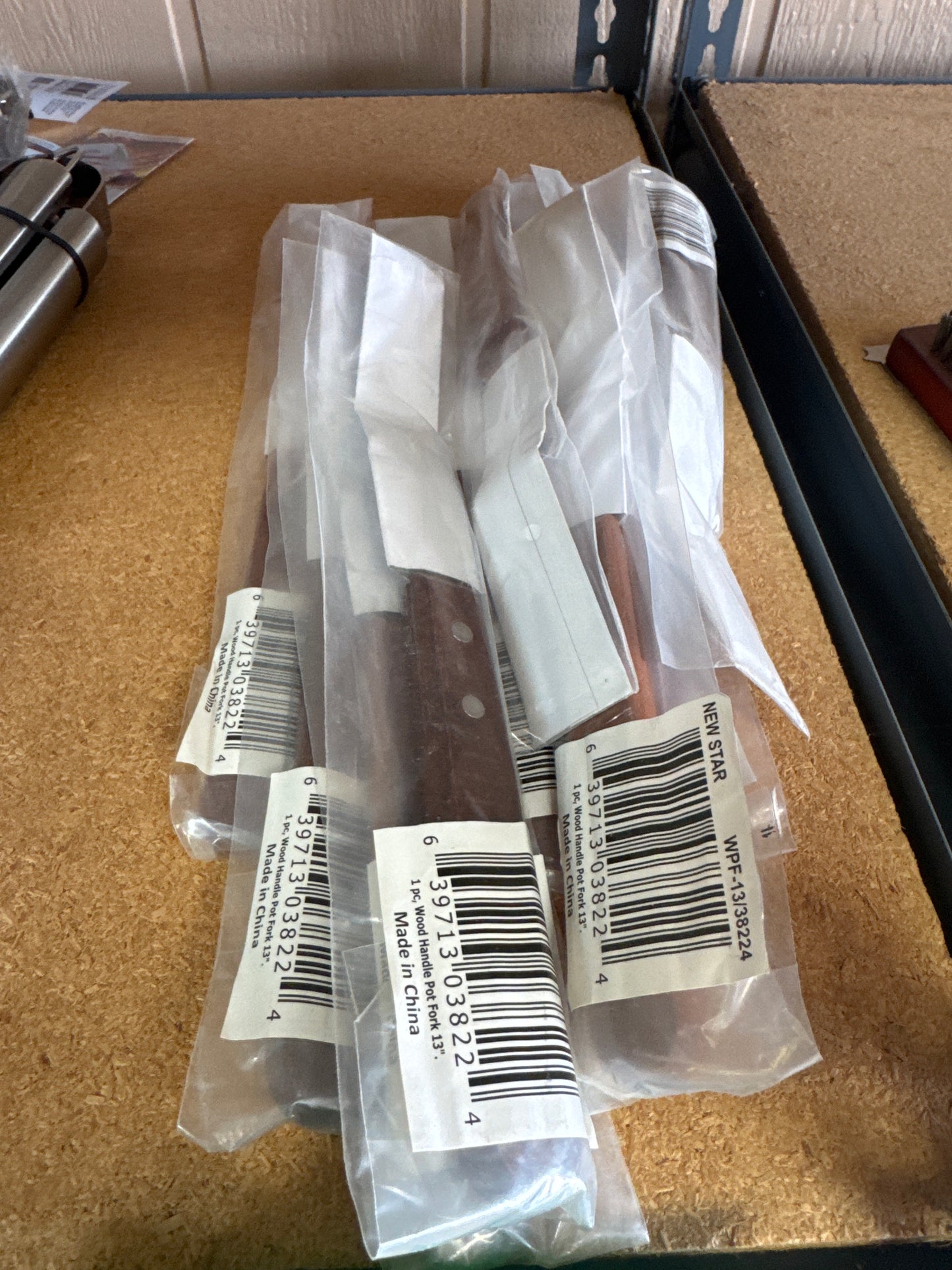 Commercial Grade BBQ Fark, Wood handle