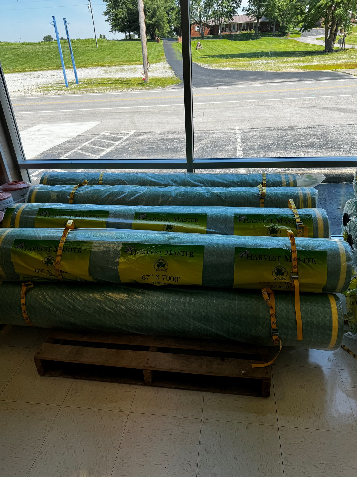 Harvest Master 67" x 7000' Green W/ Yellow String Net wrap