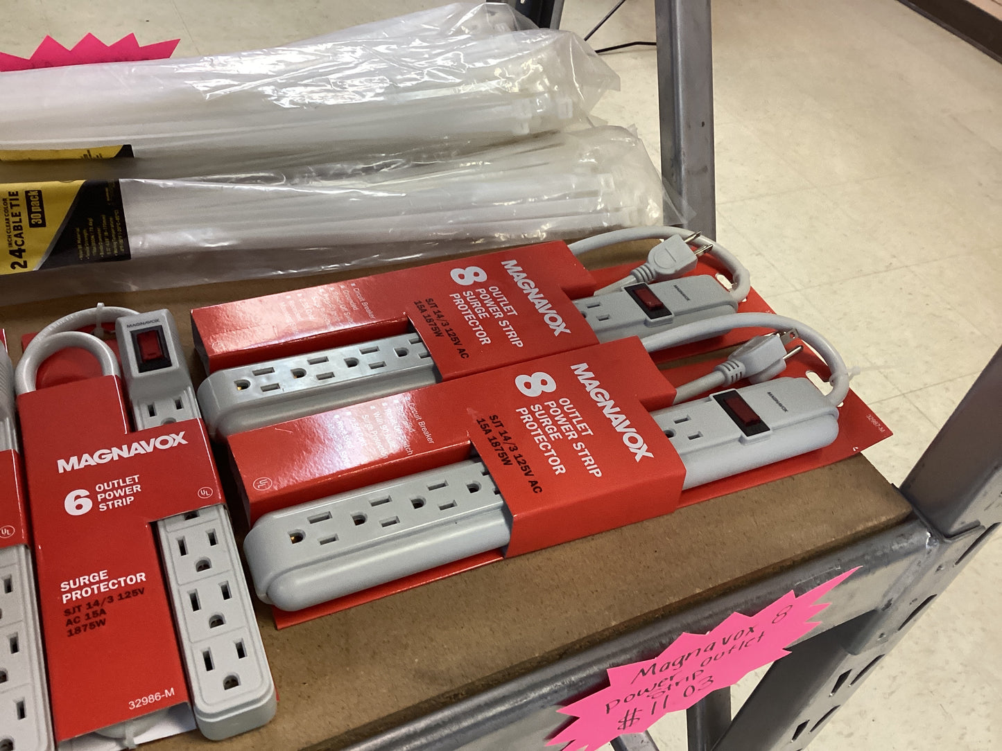 Magnavox 8 power outlet strip
